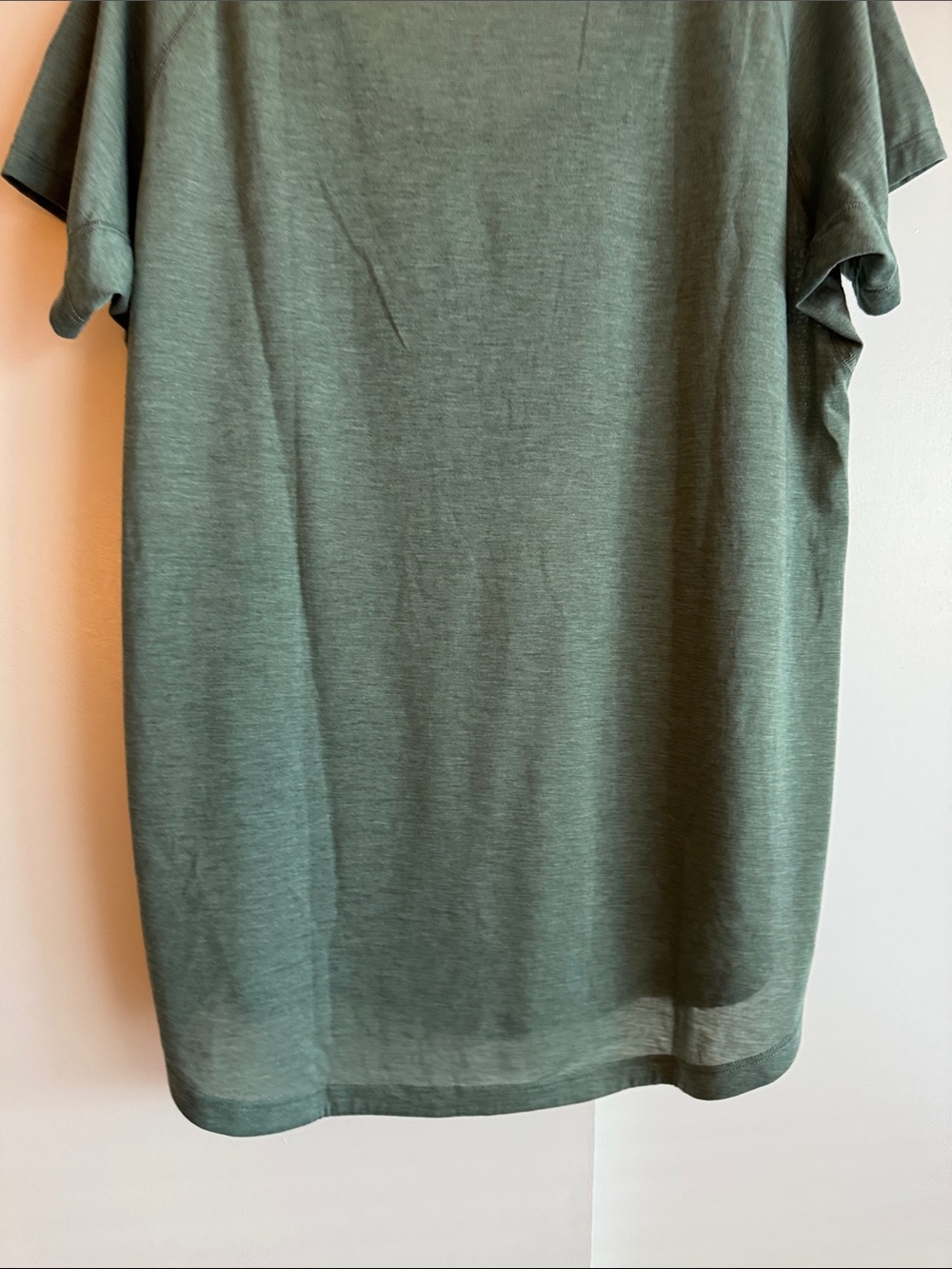 Patagonia Capilene Cool Trail Relaxed Scoop Neck Tee in Sage Green XL - Picture 12 of 12